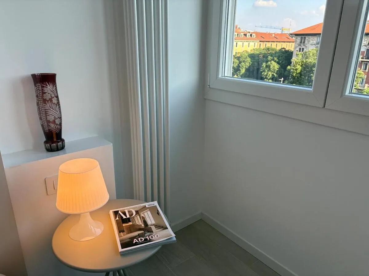Milan Center Porta Venezia Elegant Two Room Apartment Italie