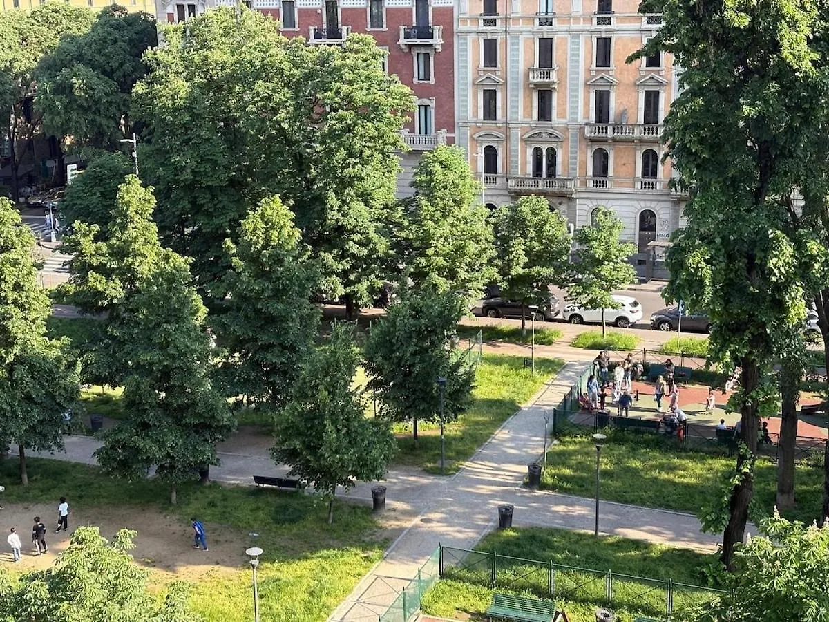 Raffinato Trilocale In Zona Centro Apartament